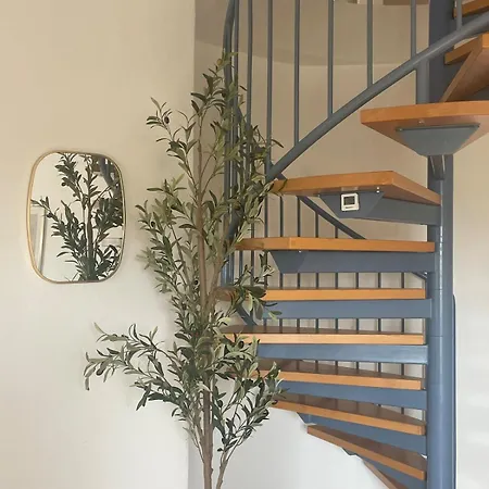 Sky Loft 3-room Duplex 公寓